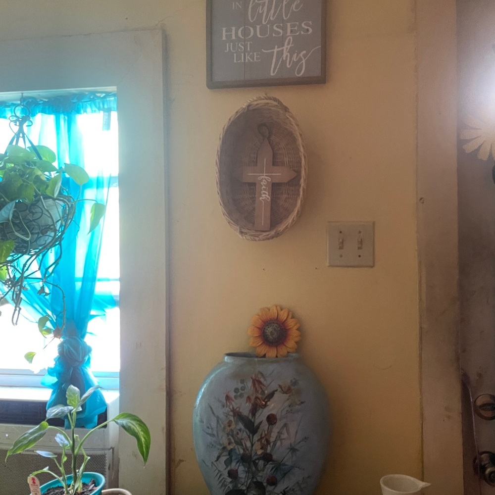 Wicker items - Picture 2 of 16